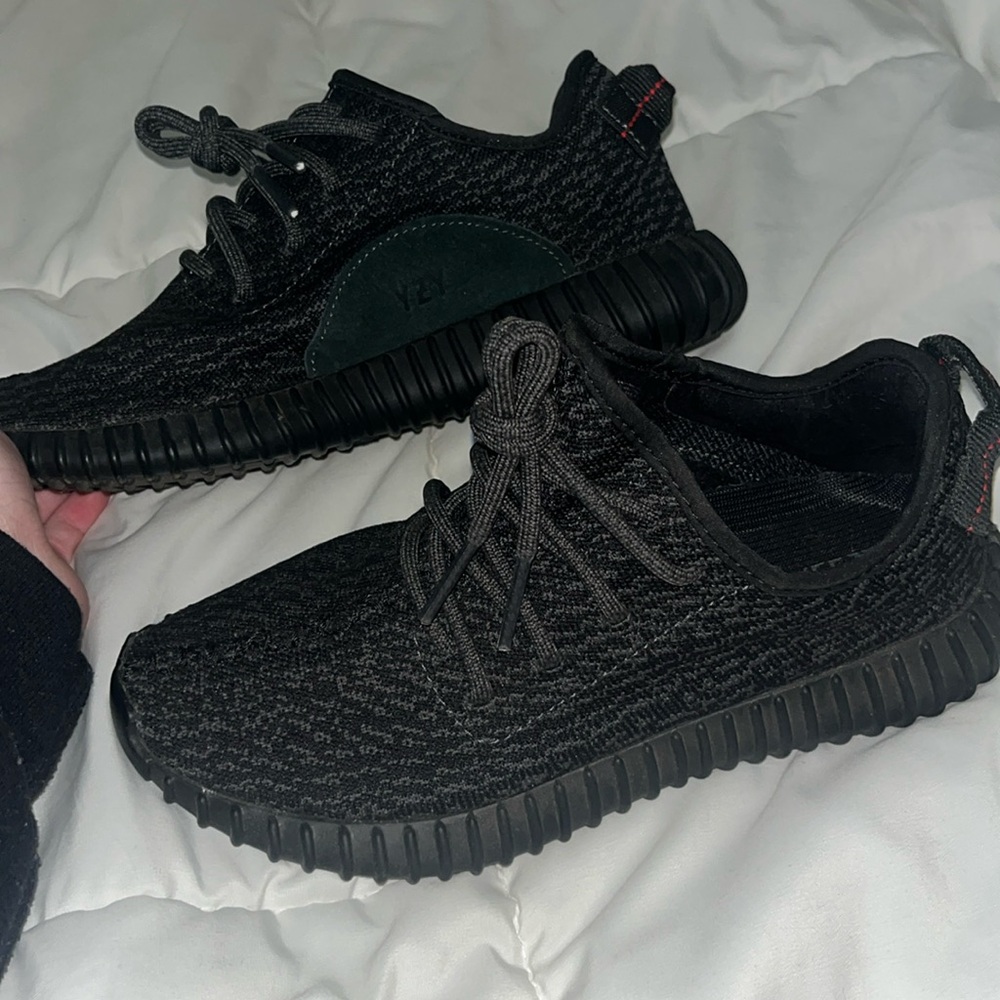 Women’s size 6 Adidas Yeezy Boost 350 pirates
